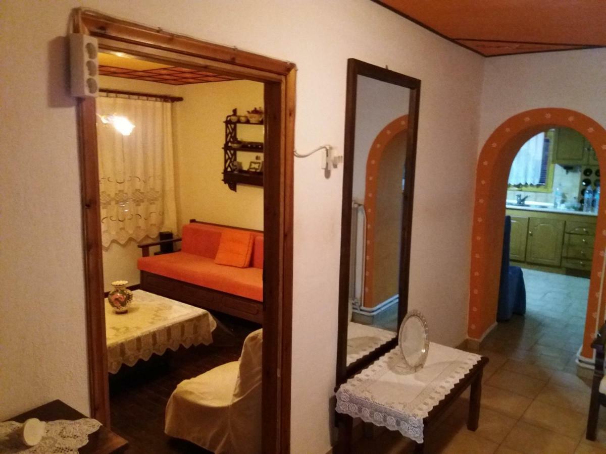 Proias Guesthouse 7Km From Meteora!At Village Vlachava Kalambaka Eksteriør billede