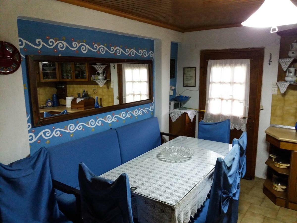 Proias Guesthouse 7Km From Meteora!At Village Vlachava Kalambaka Eksteriør billede